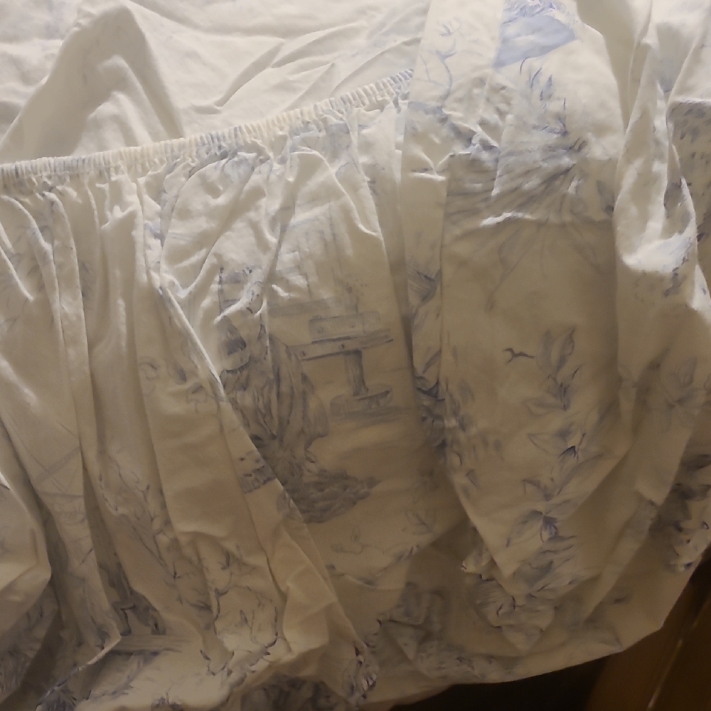 Tommy Hilfiger Cream and Blue Bedding Sheets